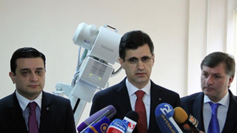 VivaCell-MTS supports National Center for Oncology in getting  state-of-the-art fluoroscopy and radiography device