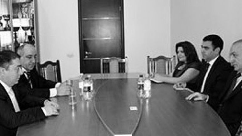 Artur Petrosyan receives Georgian Ambassador Tengiz Sharmanashvili 