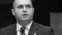 Рецепт А.Ашотяна: Надавать по шее взяточникам  