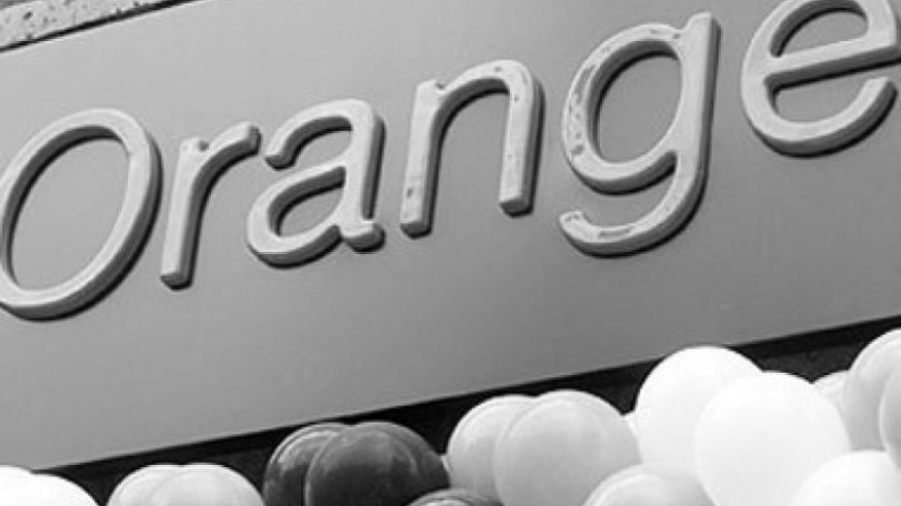 Orange: subscriber having done every 100th topup will receive a handset