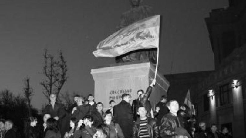 «Վերջ…պայքարին, պայքարին». Ազատության հրապարակը դարձավ նաև պայքարի դադարեցման խորհրդանիշ