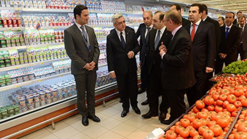 Президент Армении С.Саргсян присутствовал на открытии гипермаркета Carrefour в Ереване