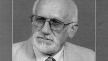 Poet and art critic Romanos Sahakyan dies 