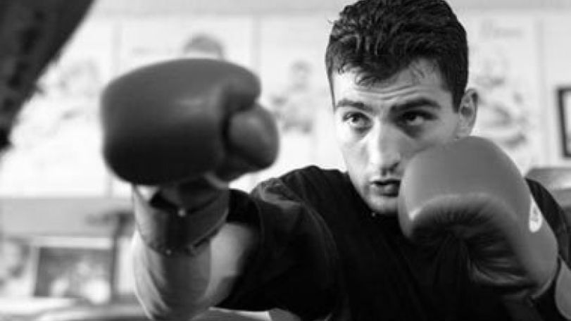 Undefeated Vanes Martirosyan hungers to knock Mosley out