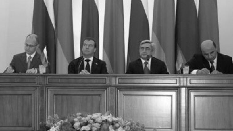 Armenia, Russia sign agreement on construction of new block at Armenian Nuclear Power Plant