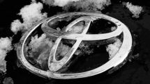 Toyota recalls 412,000 cars