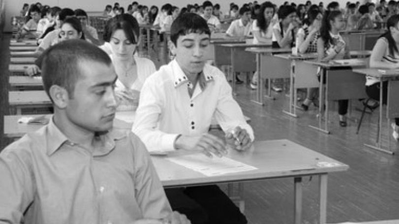 Supplementary joint exams in Armenian History and Chemistry held toda