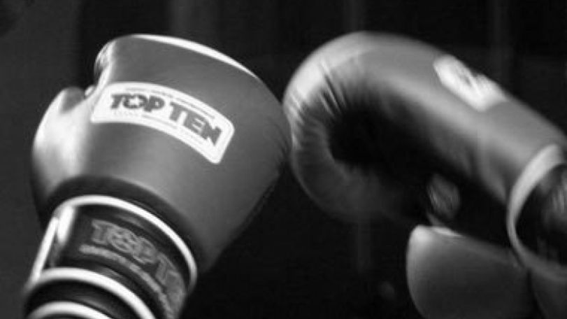 Артур Хачатрян выбил из Чемпионата Европы выступающего за Азербайджан Р. Магомедова 