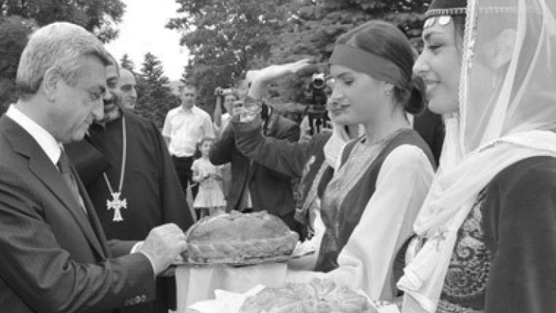 Armenian President encouraged Armenians of Rostov-on-Don to work for a join t strife