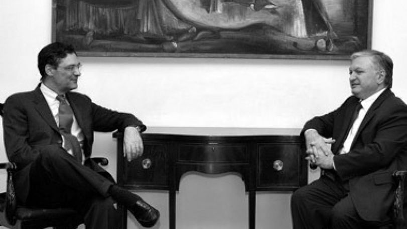 Armenian Foreign Minister receives French Minister for Economic Recovery
