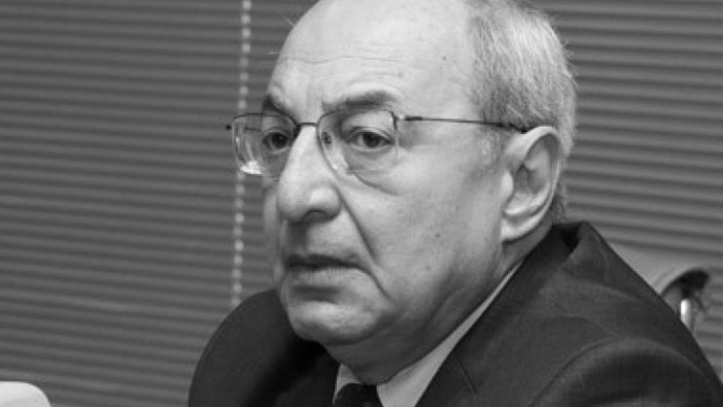 Վազգեն Մանուկյան. Օտարալեզու դպրոցների ստեղծումը մի քայլ է դեպի անդունդ