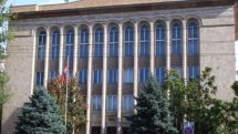 В парламенте Армении в сжатые сроки проверят посещаемость депутатов