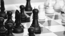 Шахматные гиганты проявили беспрецедентное миролюбие