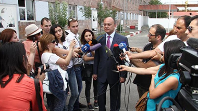 Defense minister of Armenia:  Border situation is under control 