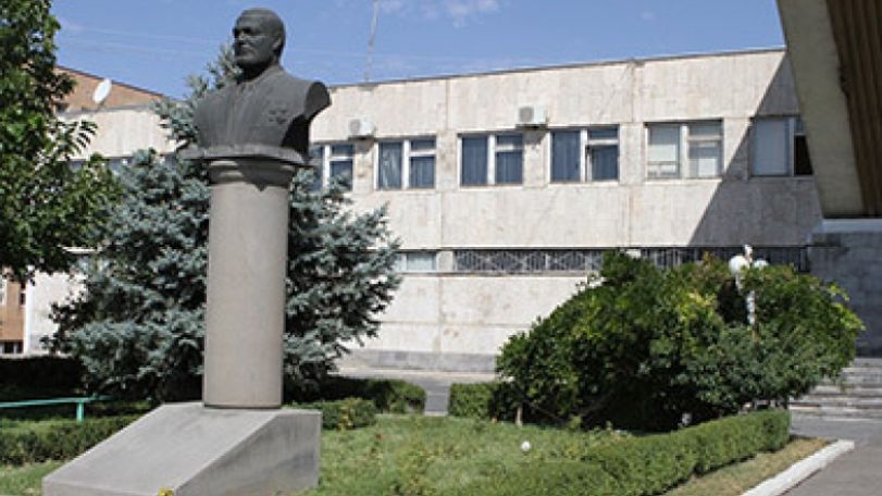 К. Налчаджян назвала психологические причины убийства курсанта Айказа Барсегяна 