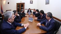 Armen Yeritsyan holds working meeting with governors