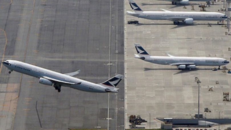 Foreign airlines quit Russian market