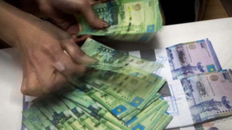 Ղազախական թենգեն մեկ օրում արժեզրկվել է 35 տոկոսով