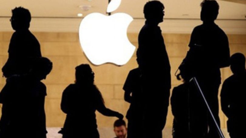 Apple’s overpriced stock loses $158bn as investors flee market collapse 