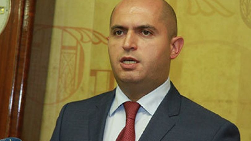 Այս տարի 9-րդ դասարան ավարտածների թվաքանակը կրկնակի պակասել է. Աշոտյան