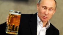 Путин «категорически против любой алкоголизации населения», но не допустит повышения цены на водку в России  