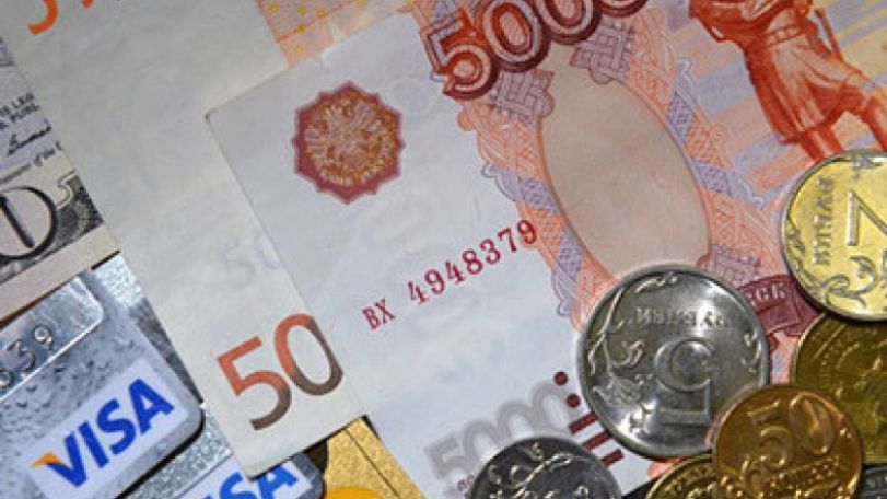 ‘West shoots itself in the foot with Russian sanctions’