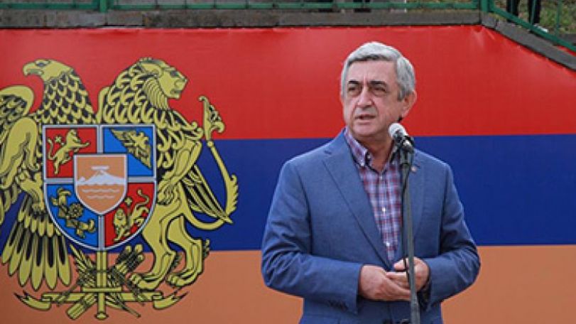 Президент Армении посмотрел соревнования финального тура конкурса «Лучшая спортивная семья-2015» 