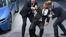 BMW CEO faints on stage at Frankfurt auto show