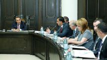 Armenian government starts discussions of preliminary version of 2016 draft state budget 