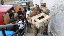 Գյուղացու բերքի լավագույնը` հայ զինվորին. (լուսանկարներ)