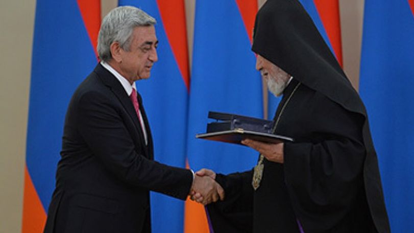 We should put principle of justice at core of our state: President Sargsyan presents awards on Independence Day 