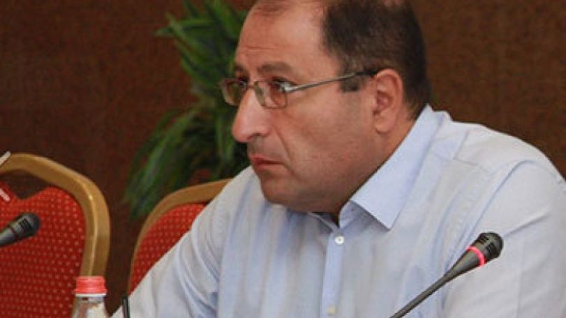 Some chapters of Armenia’s draft Constitution should be voted on separately, lawyer suggests