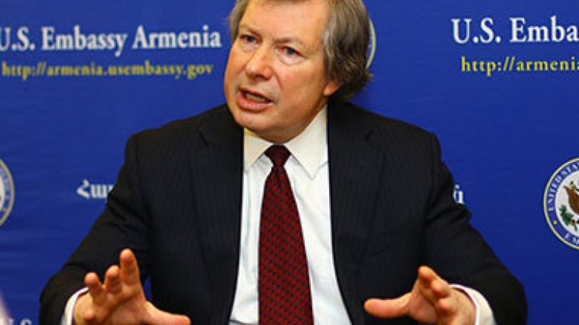Ուորլիքն աջակցում է շփման գծից դիպուկահարներին հետ քաշելու ԱՄՆ կոնգրեսականների առաջարկին