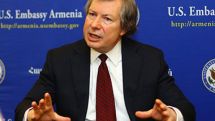 Джеймс Уорлик поддержал инициативу конгрессменов США по снижению уровня напряженности в зоне карабахского конфликта