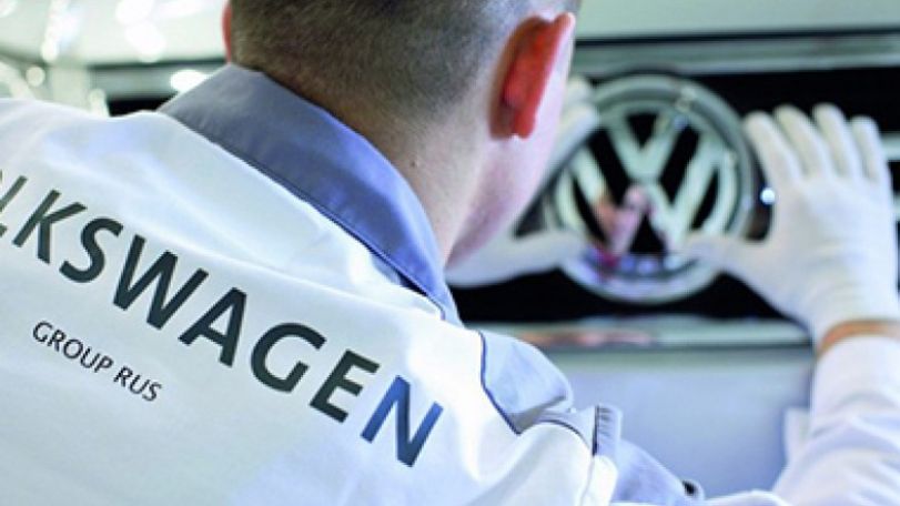 После громкого скандала немецкий автогигант Volkswagen решил урезать инвестиции на $1 млрд