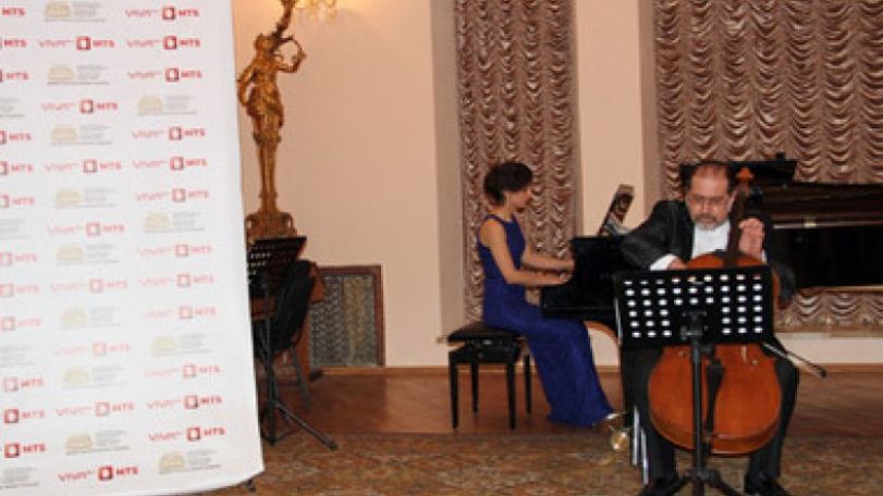 VivaCell-MTS: Ars Lunga Duo and jubilees of the year