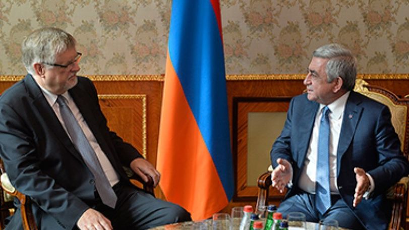 Serzh Sargsyan meets Herbert Salber, stresses importance of targeted statements by international structures 