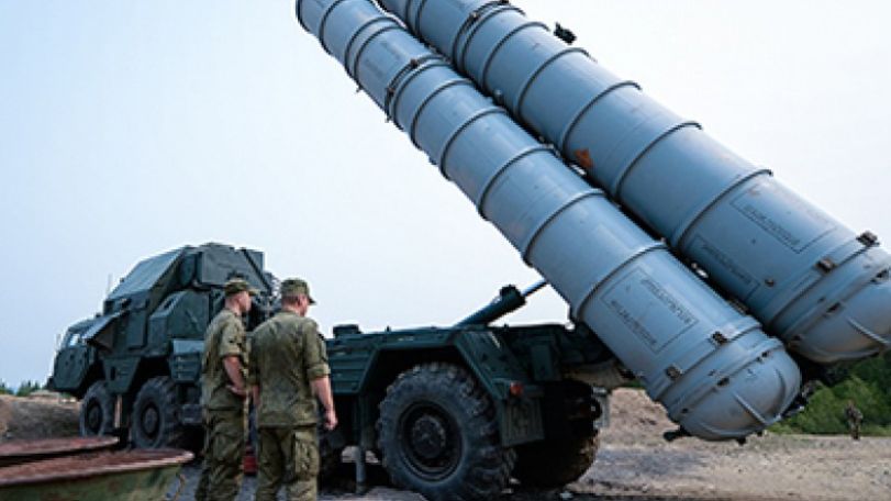 Россия и Иран подписали контракт на поставку систем ПВО С-300