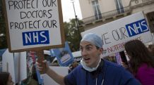 British junior doctors call off planned strike
