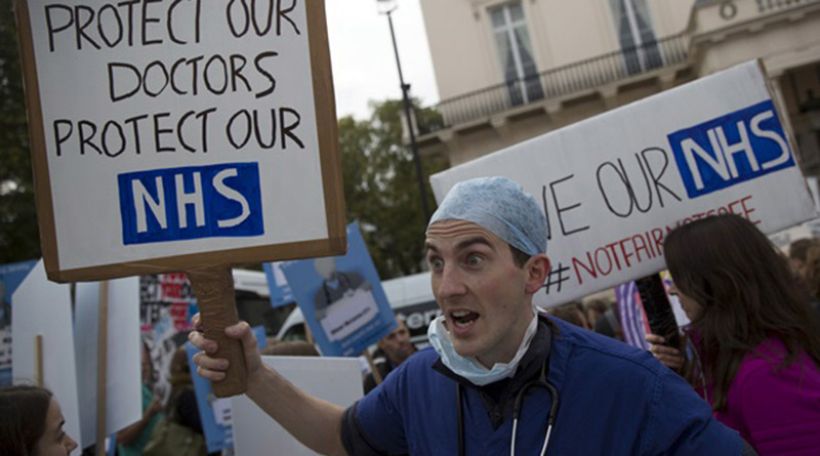 British junior doctors call off planned strike