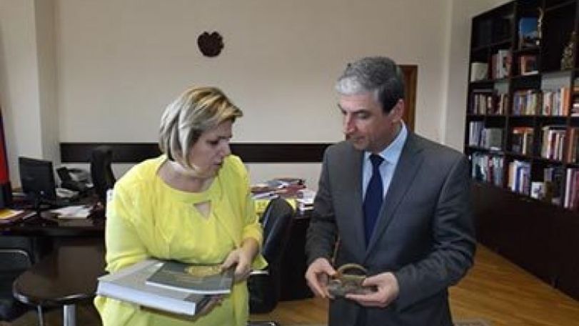 Armenian culture minister proposes expanding cooperation at meeting with Syrian counterpart   