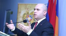 Բուհերում ու դպրոցներում քաղաքականություն չկա, եթե կա պատժվում է. ԿԳ նախարար