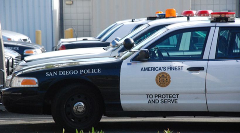 400-pound bearded woman sought in San Diego stabbing: police