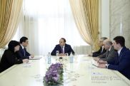 Глава Минздрава Армении представил премьеру эпидемиологическую обстановку в воинских частях