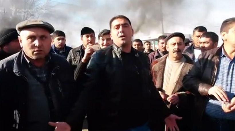 Голодный бунт в Азербайджане: Оппозиция считает акции протеста справедливыми, власть – провокацией оппозиции