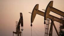 Brent dips below $28 as end to Iran sanctions set to worsen glut