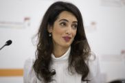 СМИ Азербайджана назвали Амаль Клуни «армянкой» из-за ее предложения защищать Хадиджу Исмайлову в Евросуде
