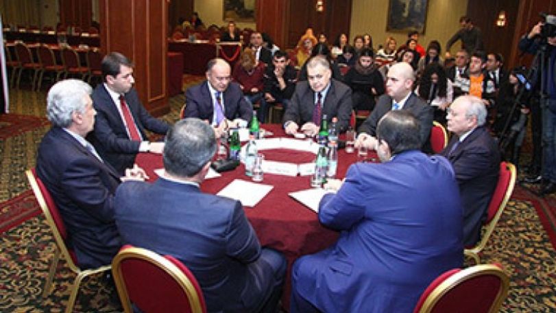 Круглый стол по случаю Дня прав человека: омбудсмен Армении проанализировал деятельность госорганов