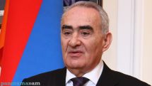 Галуст Саакян поздравил Вилена Галстяна с 75-летним юбилеем