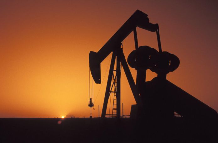 Oil prices rise